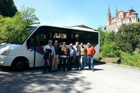 Asturias.minibus-25-lateral-grupo-535x355